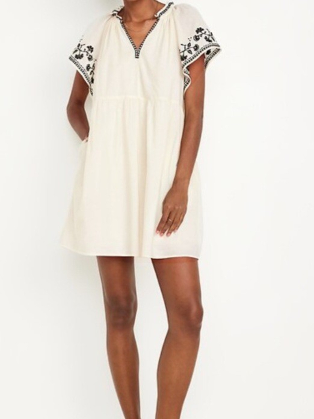 Old Navy Mini Embroidered Swing Cotton Dress Pockets Size Large Cream